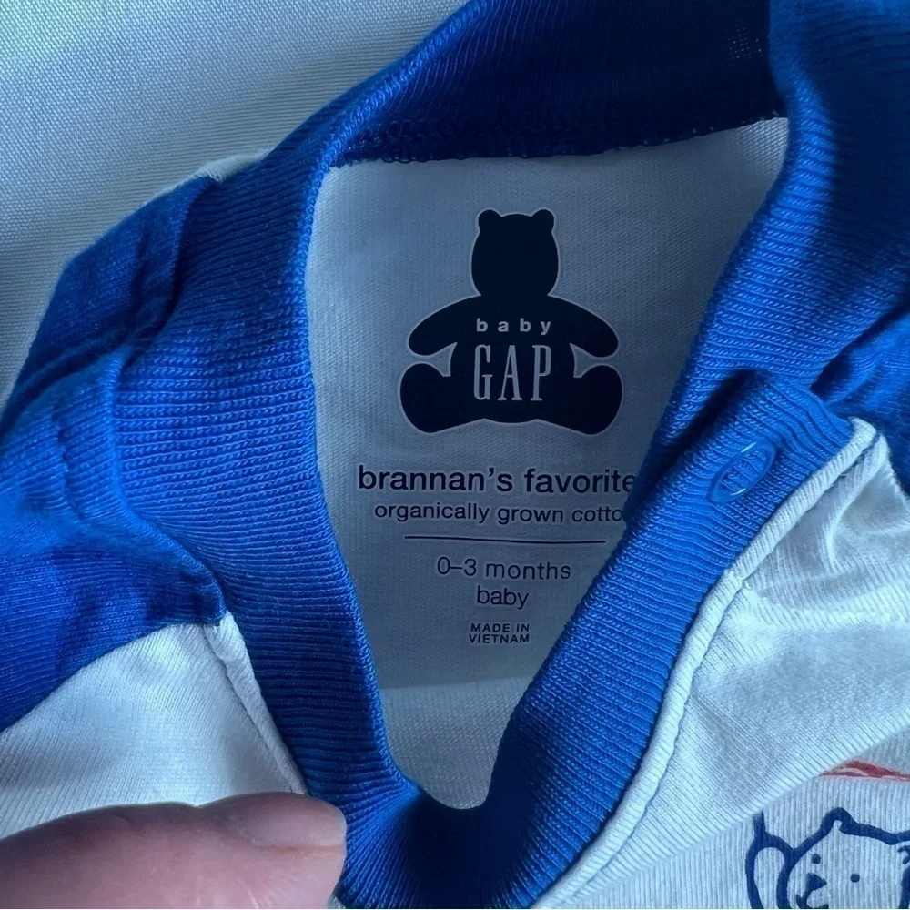 Set of Two Baby Gap Summer Onesies in Size 0-3 Months
